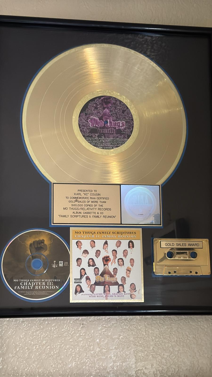Studio204 Productions award for 500,000 sales Photo showing the RIAA Certified Gold Sales of more than 500,000 copies of Mo Thugs record sales